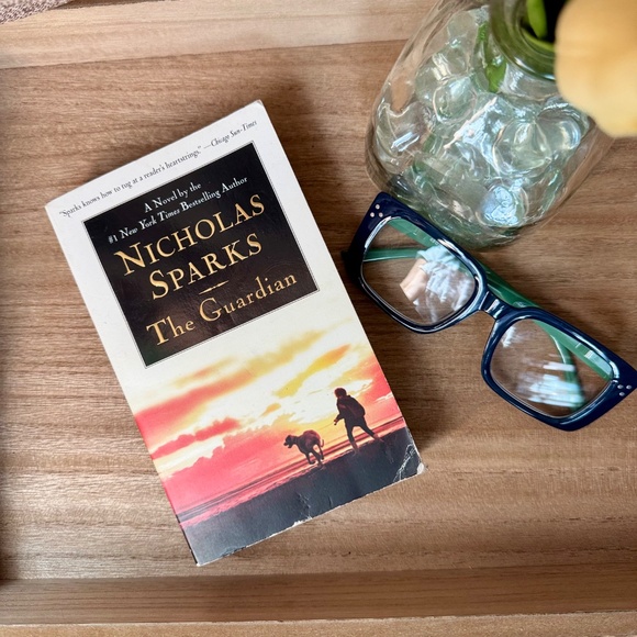 The Guardian by Nicholas Sparks | Romantic Suspense Novel | Paperback - Picture 3 of 6